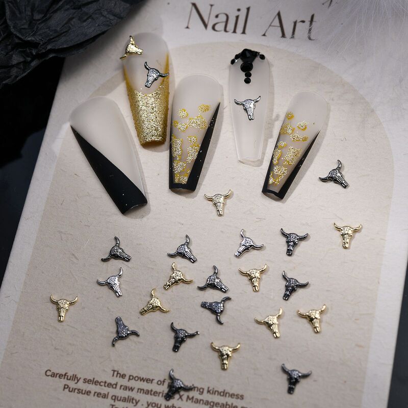 Cross-border hot cow head nail accessories Halloween vintage metal alloy light luxury style nail wear nail accessories Cross-border hot cow head nail accessories Halloween vintage metal alloy light luxury style nail wear nail accessories