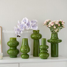 ��ʽ�йŲ�����ƿ�p�ݸв��r�������s����[���Ӽ��b�ƷС��