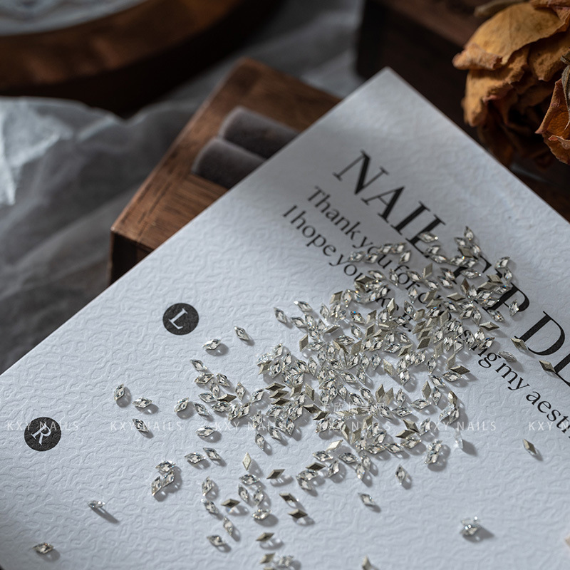 흰색 diamond-5A 평평한 바닥 1.5*3mm