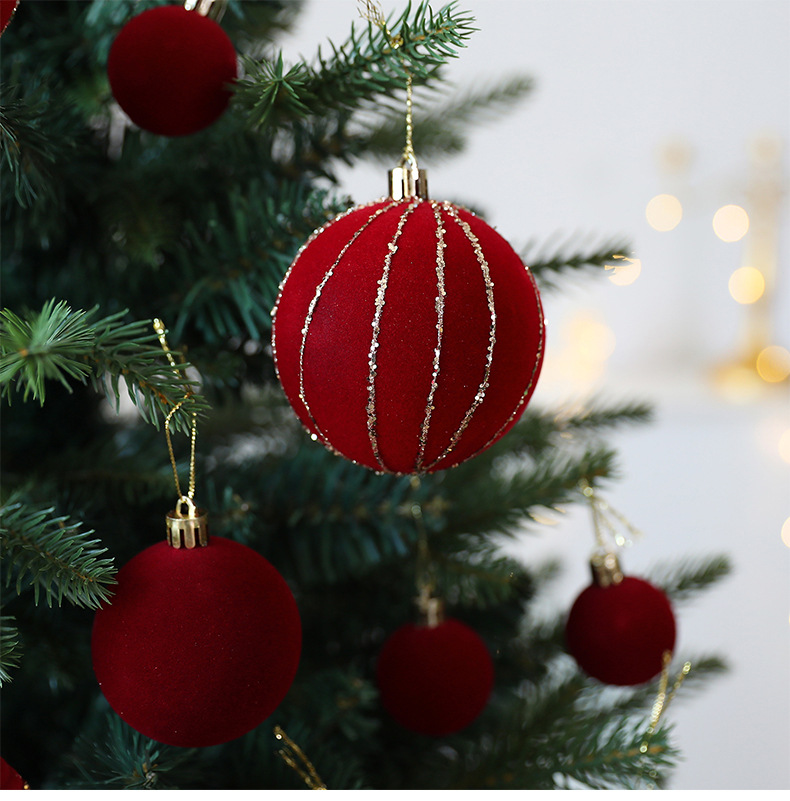 Set de bolas de navidad de terciopelo burdeos para decoración_voghion.com