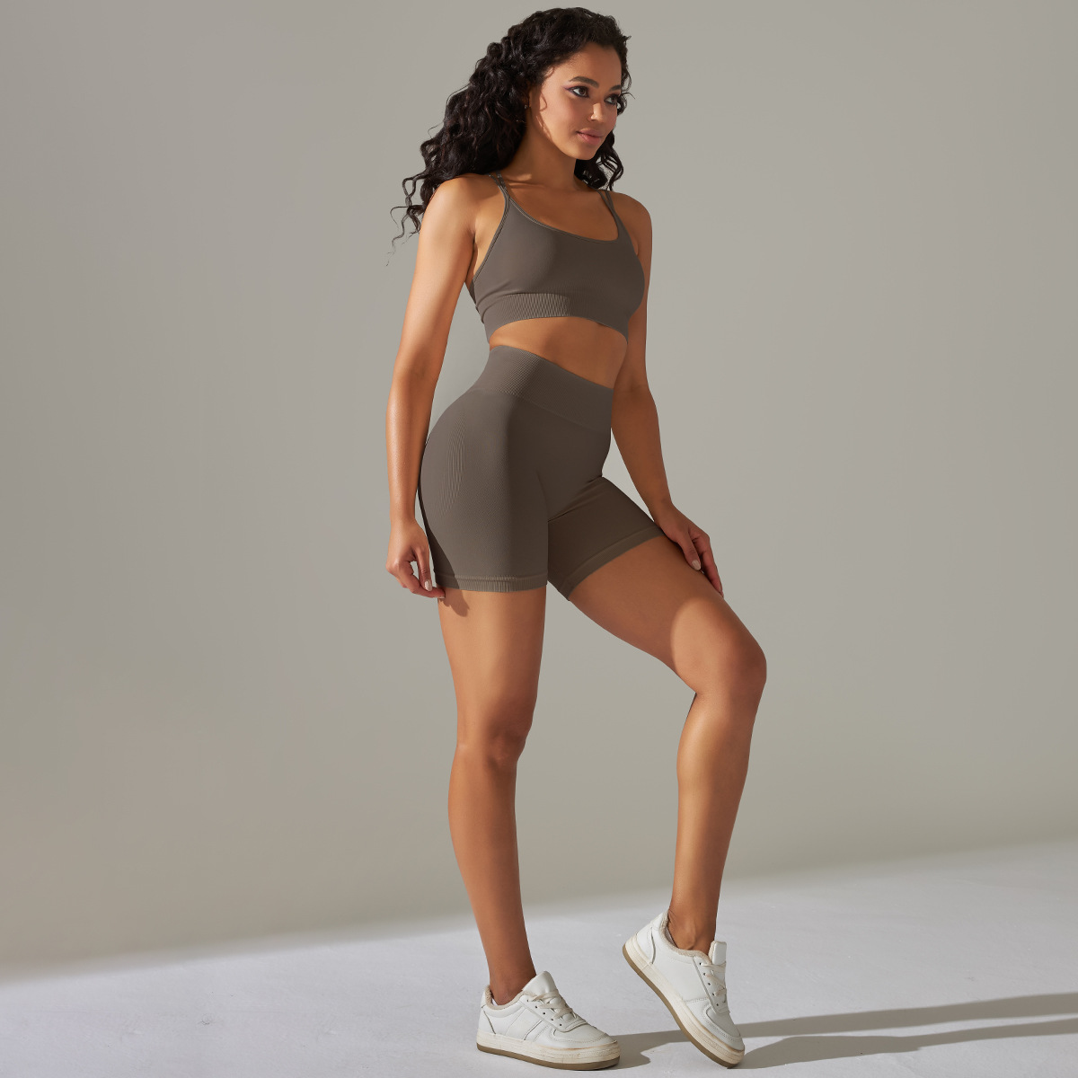 Transfronterizo europeo y americano sin costuras apretado espalda deportiva ropa interior ropa de yoga traje correr fitness pantalones cortos conjunto de dos piezas