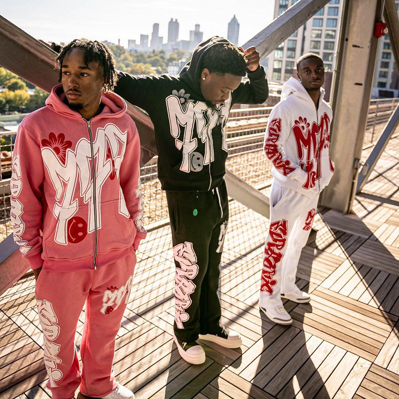 Herrenbekleidung Modetrend bunter Buchstabendruck loser Pullover Hip-Hop-Straßenkleidung Strickjacke lässiges Oberteil_voghion.com