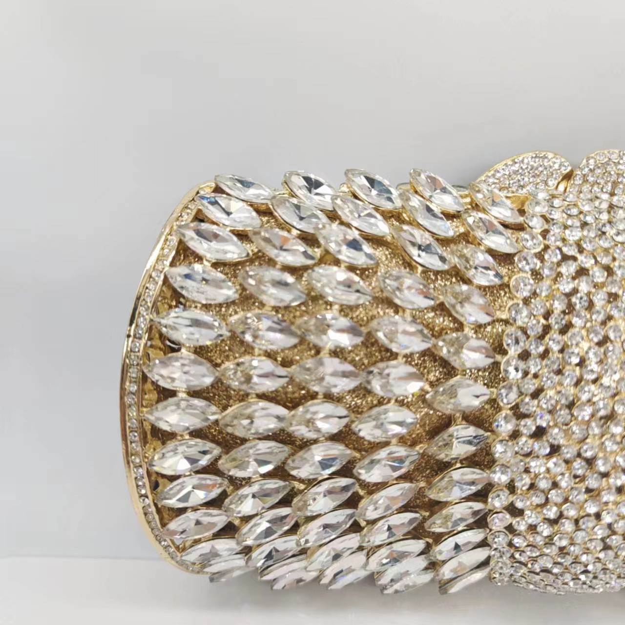 Cross-border nueva moda metal diamantes bolso de mano ropa de cena bolso de banquete bolso de cristal bolso de mano dorado blanco