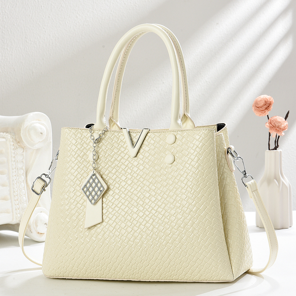 Bolso femenino de alta calidad práctico de gran capacidad bolso portátil para mujer bolso femenino 2025 nuevo bolso de mensajero de un solo hombro