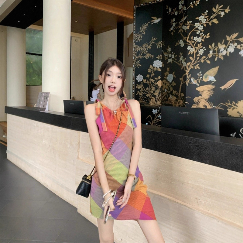 Dopamine Style Halter Neck Sleeveless Plaid Dress for Women, Summer Beautiful Unique Design, Waist-Cinching Elegant Dress Dopamine Style Halter Neck Sleeveless Plaid Dress for Women, Summer Beautiful Unique Design, Waist-Cinching Elegant Dress