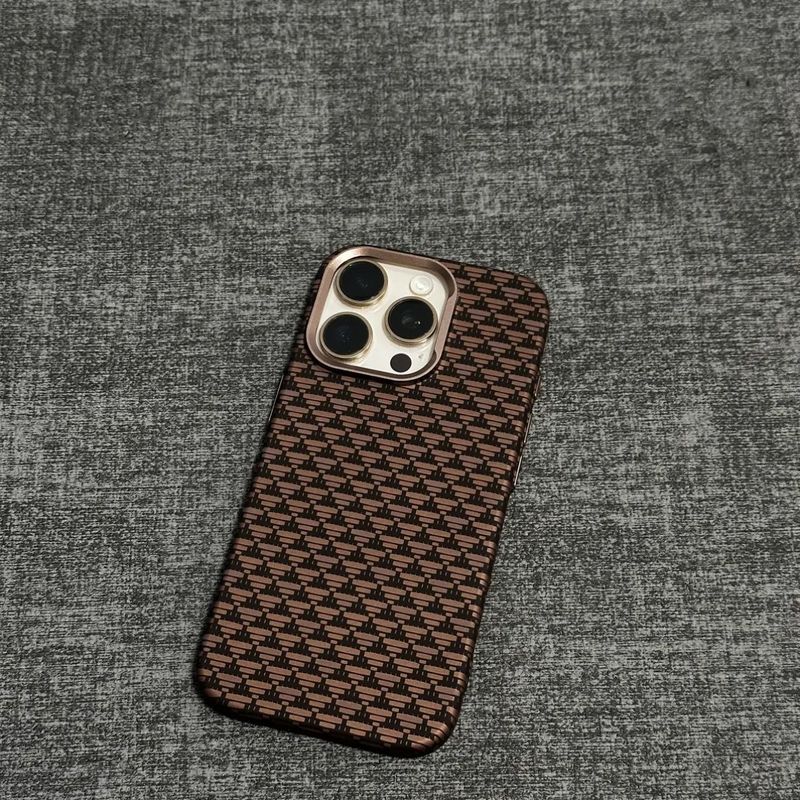 适用iPhone17promax凯夫拉碳纤维纹理磁吸手机壳苹果16防摔保护套|undefined