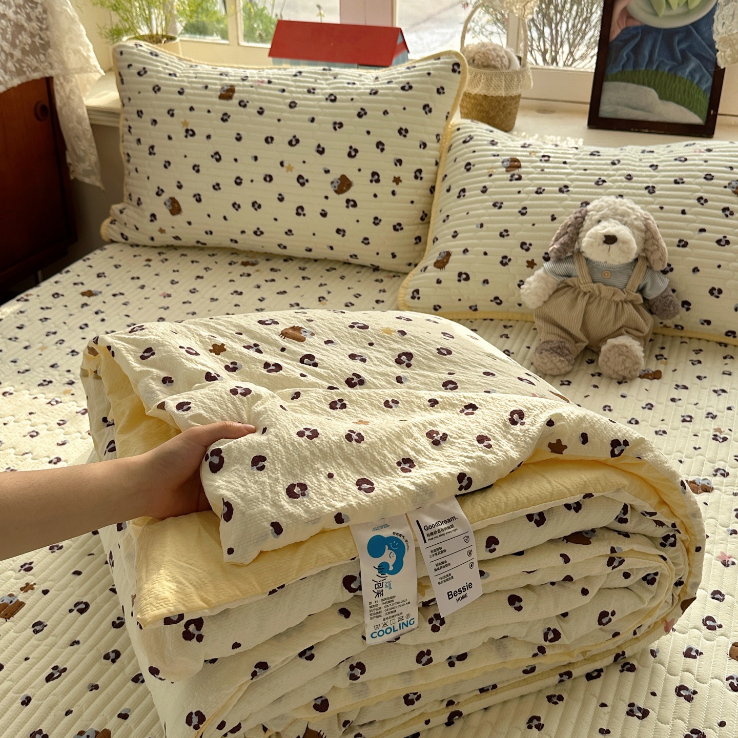 Madre y bebé clase A espuma colcha de verano fría colcha de cama lavadora cubierta de verano cuatro piezas set de aire acondicionado de verano regalo colcha delgada