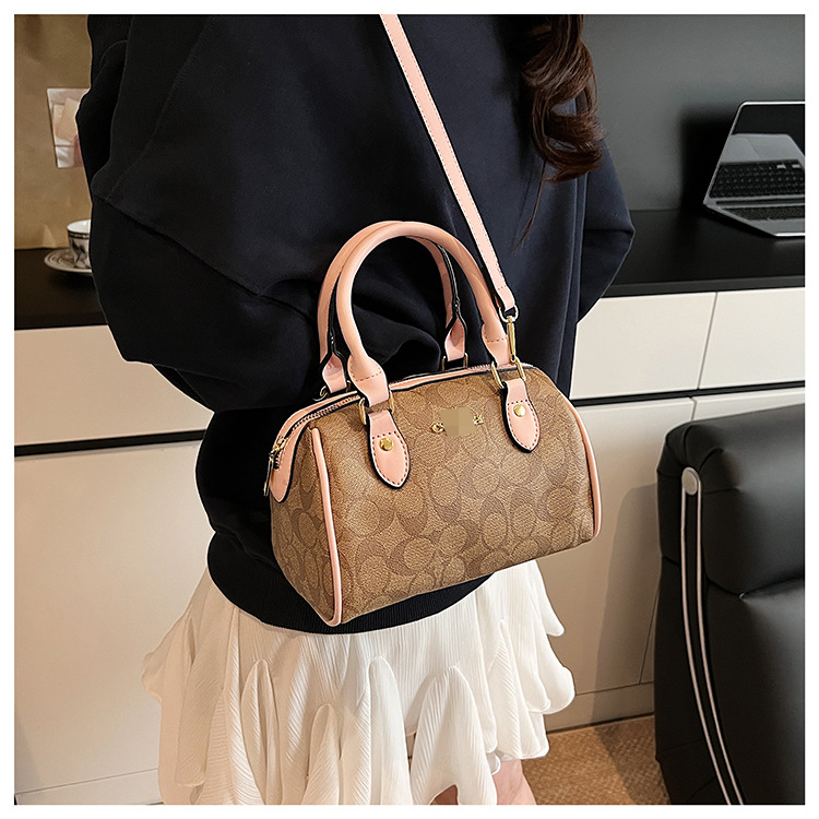 Bolso transfronterizo de Boston para mujer este año nuevo bolso de almohada impreso de alta gama bolso de mensajero de hombro simple urbano