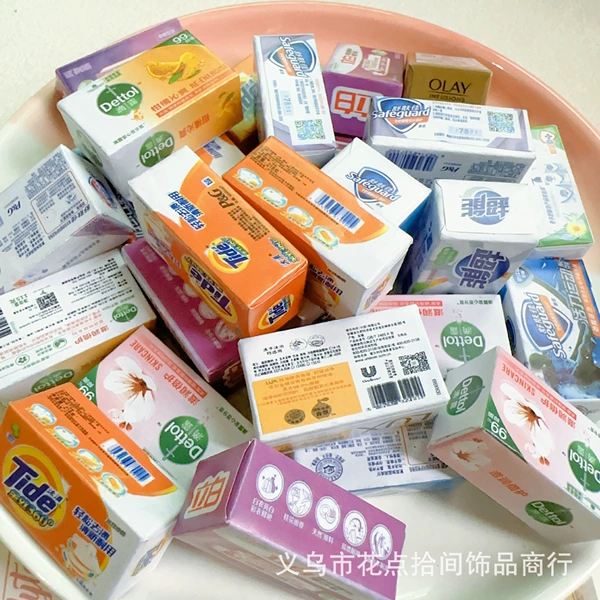 Soap box [mixed styles randomly distributed]