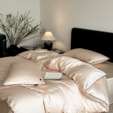 �߼��м�ɫ��z���ļ��׺��s�����L�z���H�w���״�������������