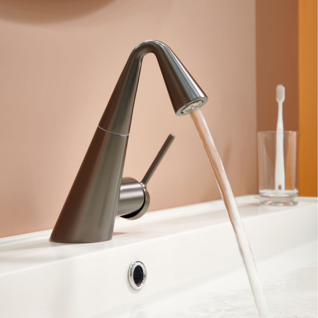 跨境外贸铜奶白色卫生间浴室柜面盆抽拉水龙头冷热防溅水枪灰龙头