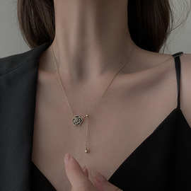 韩国新款简约玫瑰花朵项链轻奢小众设计感个性百搭时尚锁骨链颈链
