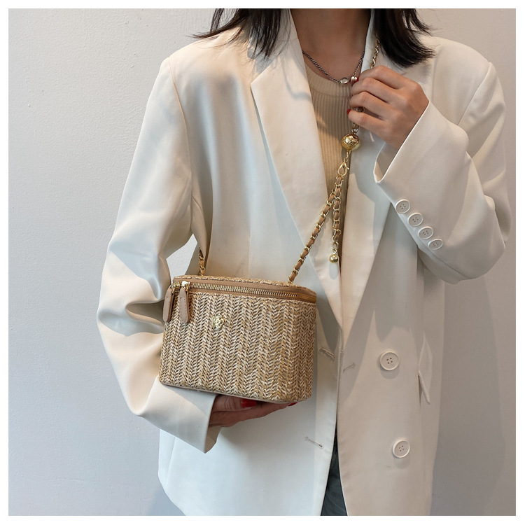 210g Weight Polyester Lining Material Zipper Closure Type Women's All Seasons Straw Vacation Straw Bag
