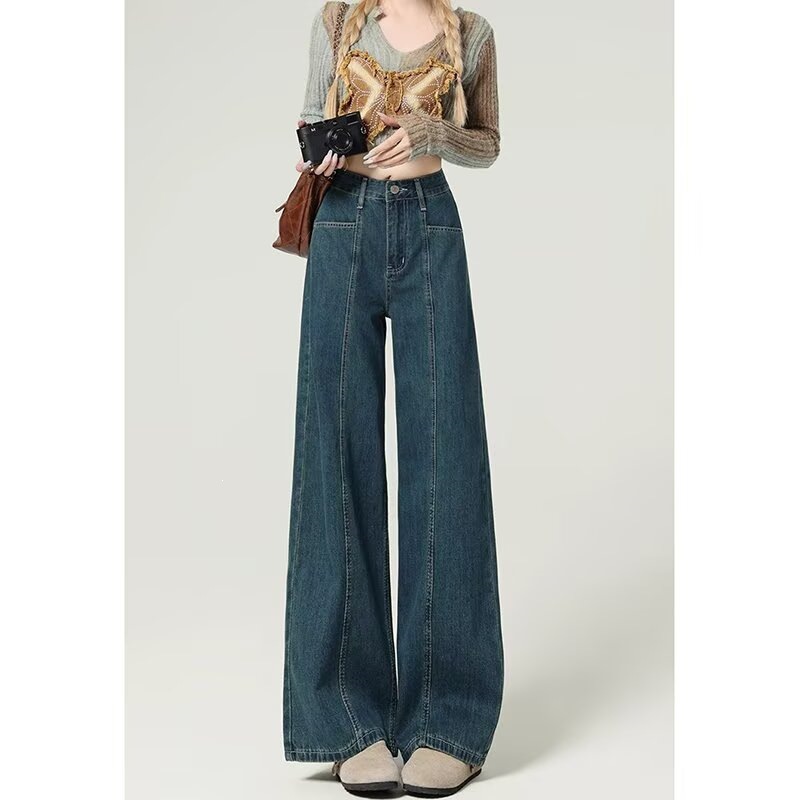 2026 plus-size women's blue wide-leg jeans, featuring a retro design and a loose, straight-leg cut, suitable for spring and autumn