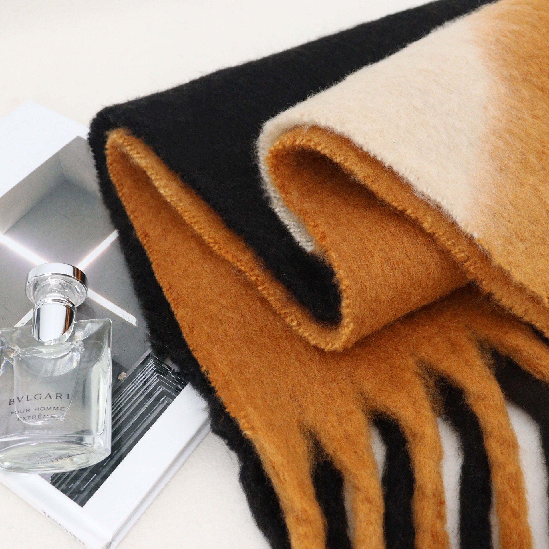 Súper gruesa bufanda de mohair de gradiente de las mujeres de moda de otoño e invierno popular bufanda de alto grado versátil cálido chal grueso