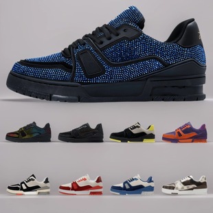 �W��վ���Ь�����C荌�ʯ�M���Ǻ����ʽ��Ь���e���������\��Ů