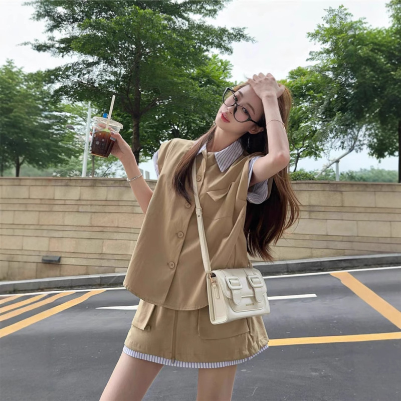 香港風レトロスポーツスーツ女性夏ゆるいファッション偽2枚シャツ半袖スカートカジュアル2枚セット潮|undefined
