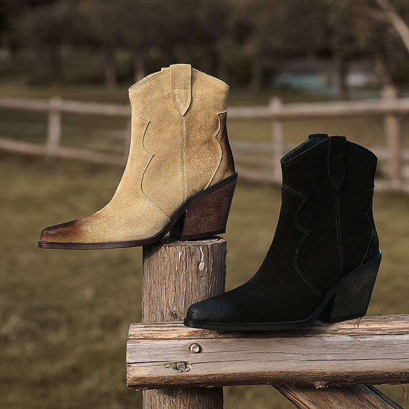 Boot cao bồi nữ da lộn mũi nhọn gót thô cổ thấp — Lớp lót nhung màu kaki