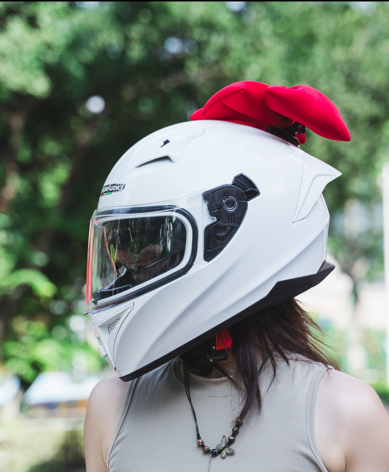 3C Certified Motorcycle Helmets for Men and Women in Summer Retro Motorcycle Cute Full-Face Helmets for Couples Cat Ear Safety Helmets