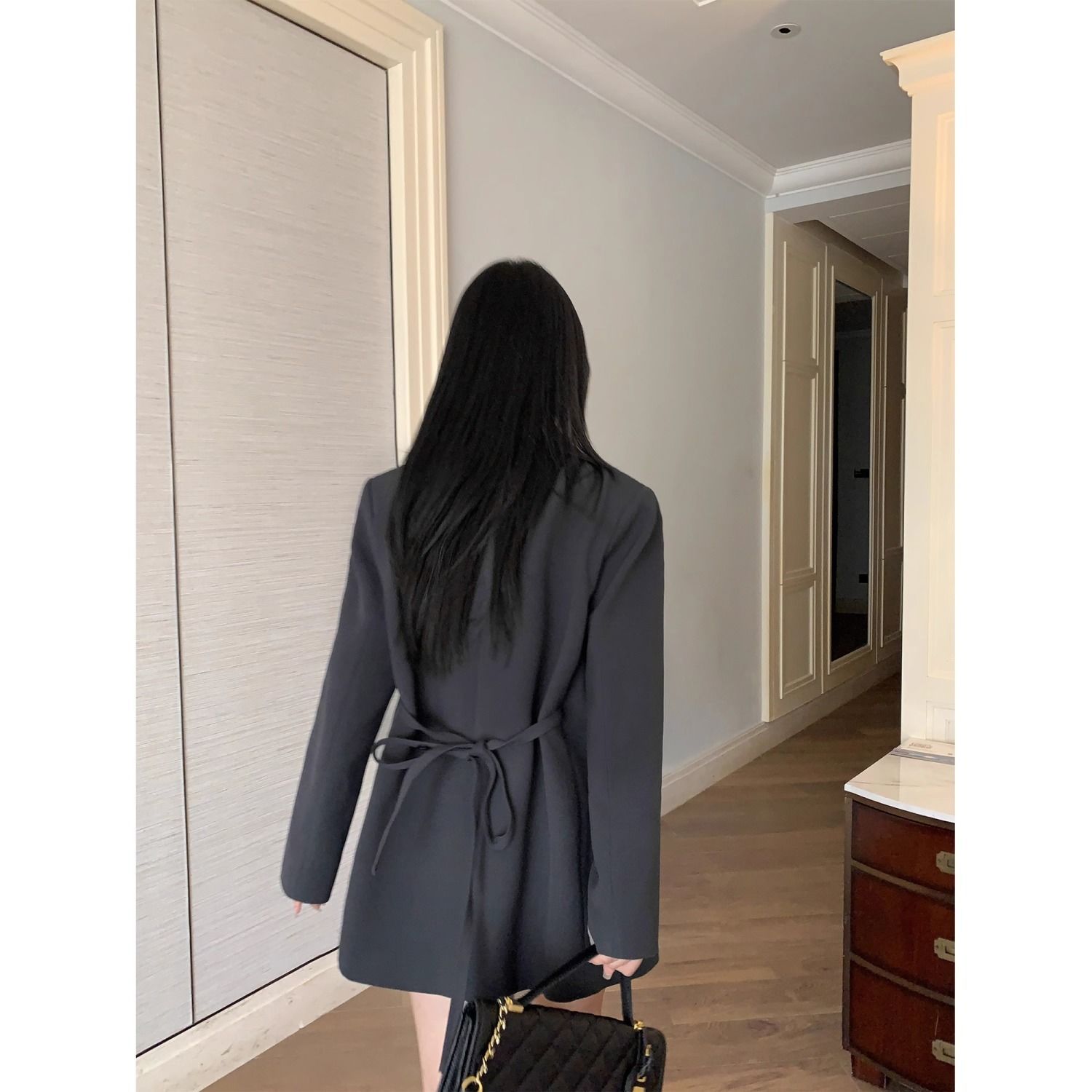 2025 Spring and Autumn High-End Black Suit Tops Women's Spring and Autumn New Korean Style Loose Strap Casual Suit Top