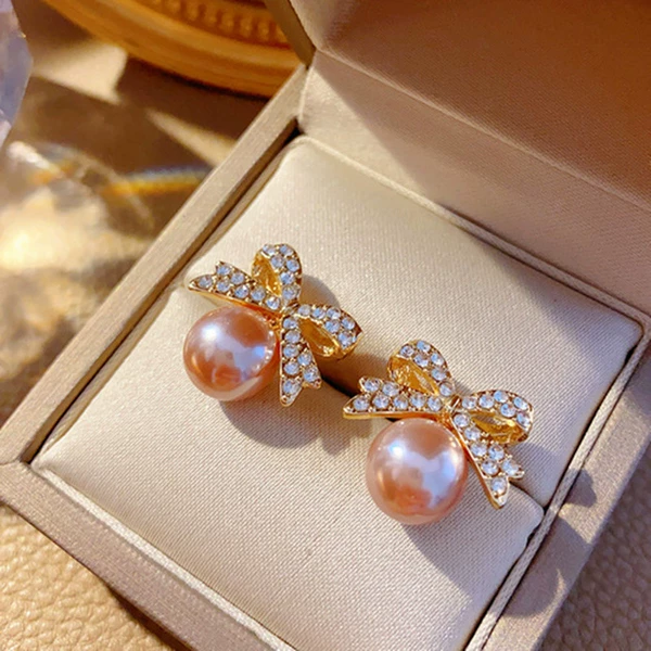 Champagne color