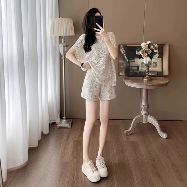 Lace set
