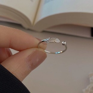 �A����ë��ָŮ�p��С���OӋ�߼��Ђ��ԕr��С������Ȧ�_�ڽ�ָ�h