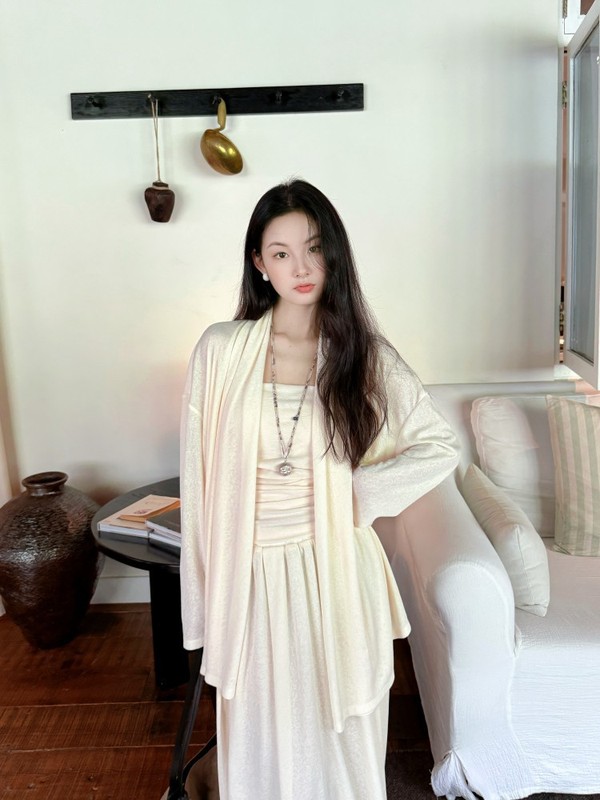DIGM | 2025秋季极简风慵懒风松弛感宽松开衫外套针织衫女A29129|undefined