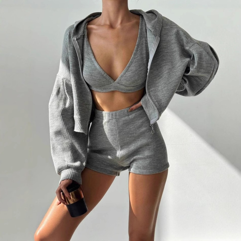 European and American Hot Girl Sports Casual Zipper Hooded Suit Women's 2025 Autum Cross-Border New Comfortable Short Top Three European and American Hot Girl Sports Casual Zipper Hooded Suit Women's 2025 Autum Cross-Border New Comfortable Short Top Three