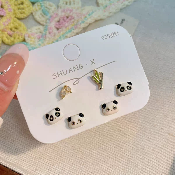 Panda bead