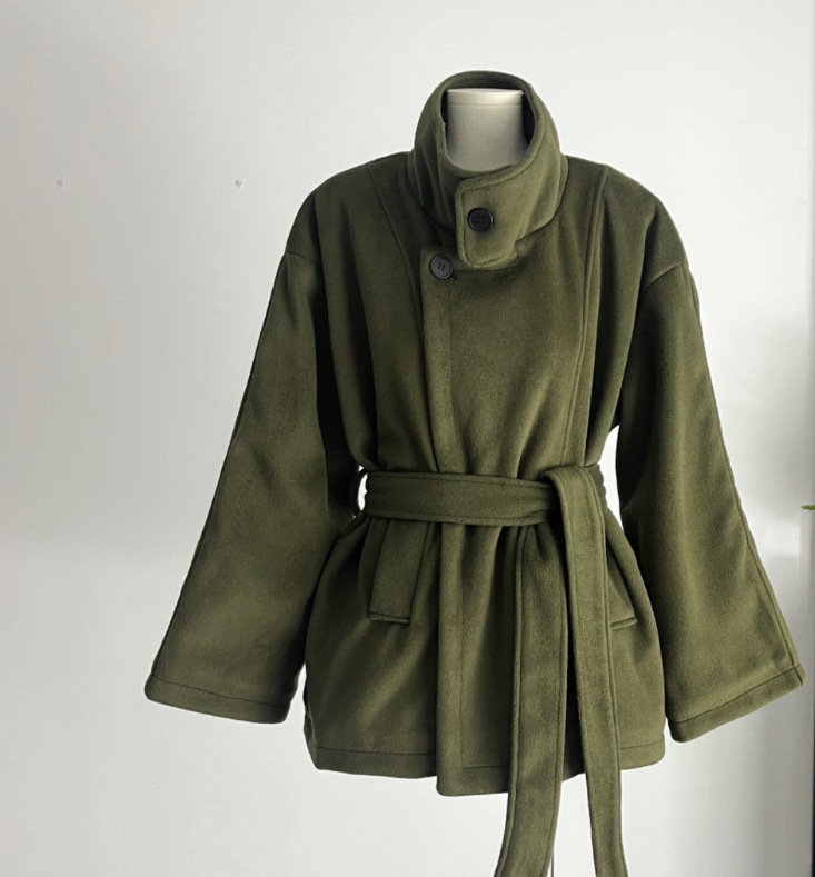 2025年冬新作 レディースファッション 上品なショート丈ウールコート ファッション性のあるウールジャケット 女性用冬物