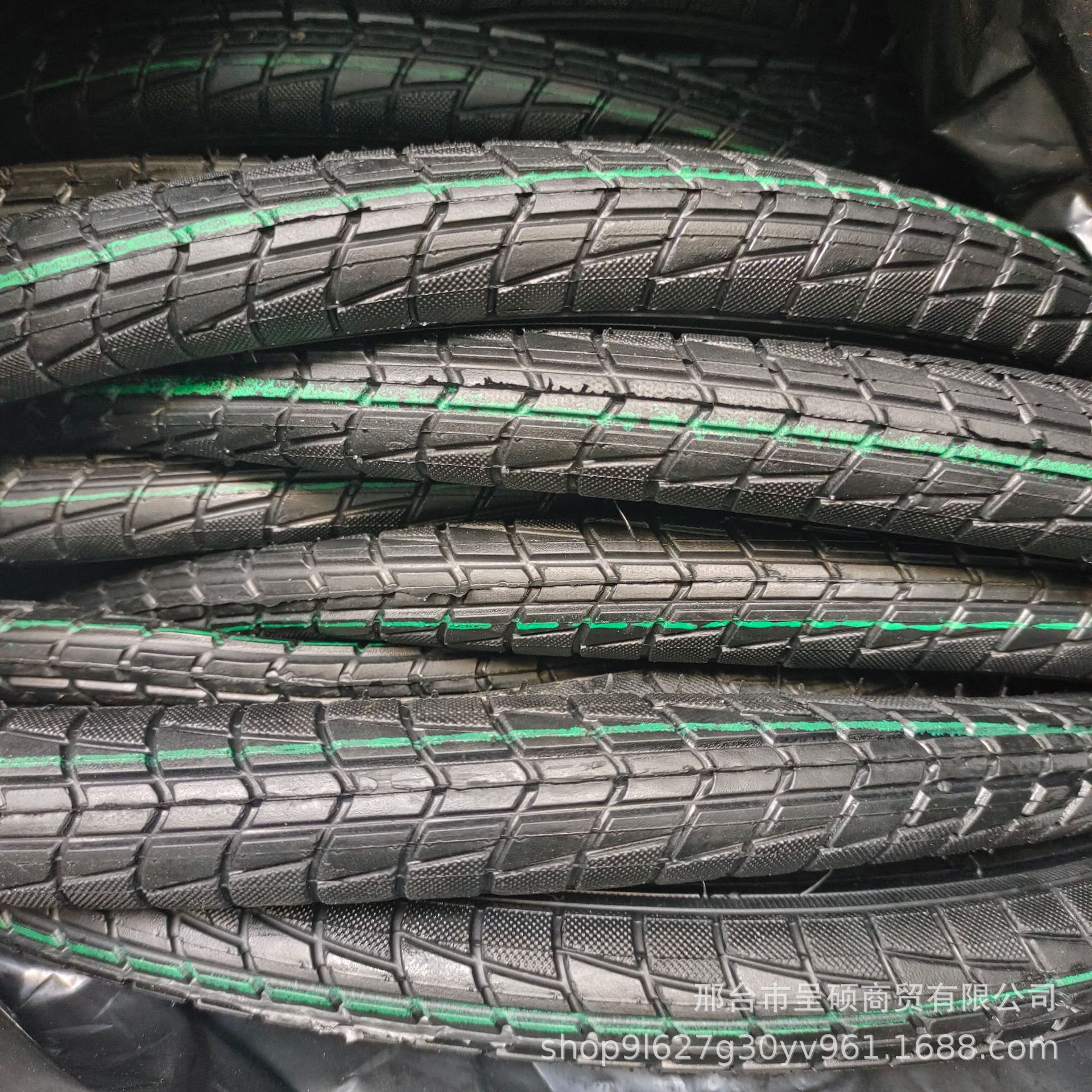 Бутик-шина 20*1,75 Dongyue (Широкое сечение)