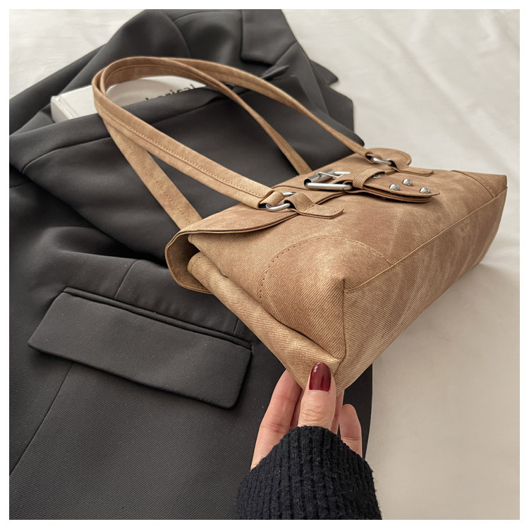 Buckle Strap Structured Large Capacity PU Tote Bag 36