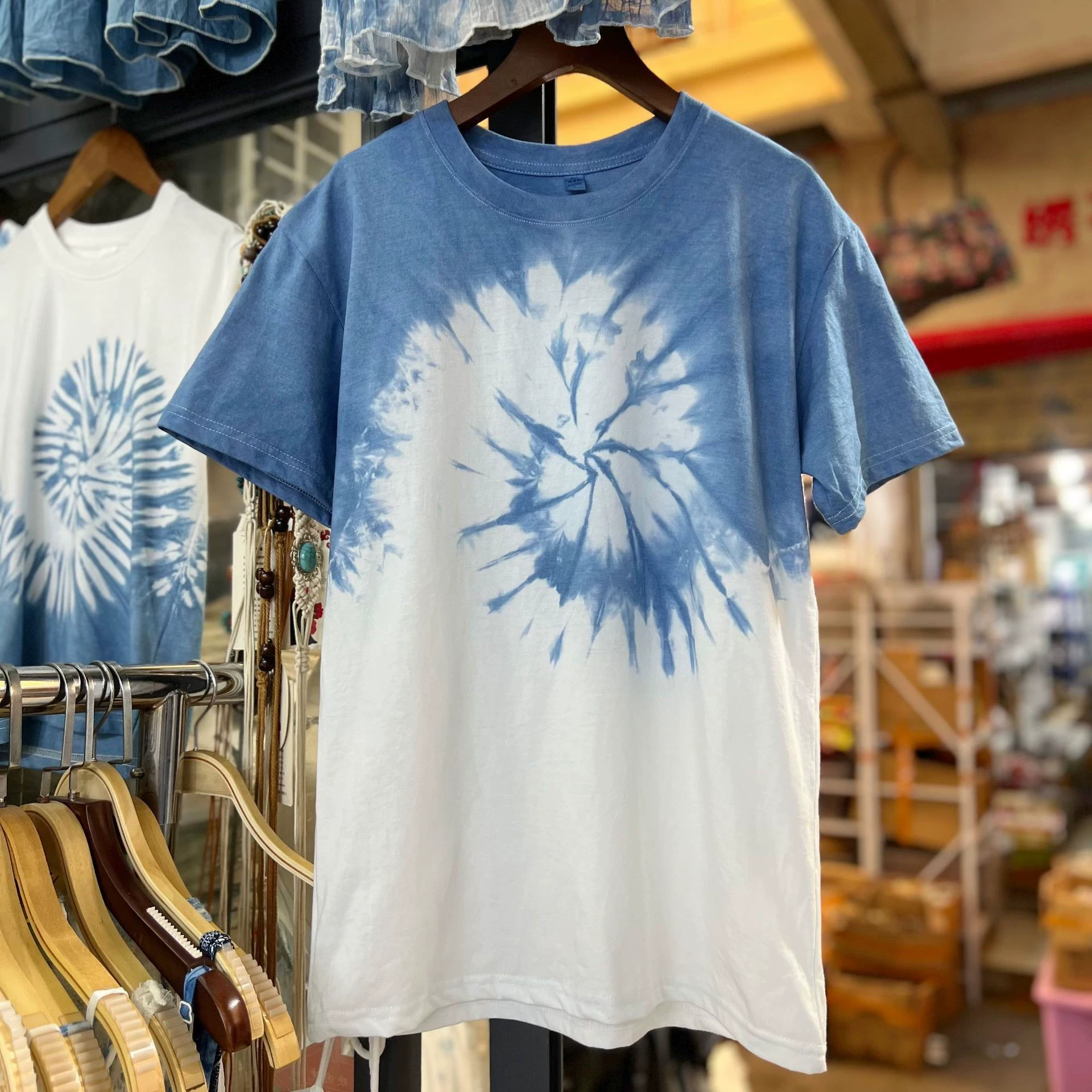 Юньнаньский национальный стиль футболки с галстуком ручной работы