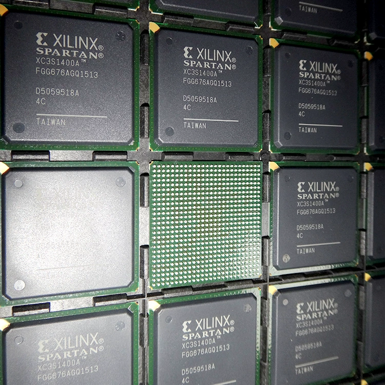 Подходящий для встроенного чипа Xilinx Sailing Si Sisi XC95144XV-5TQG100C