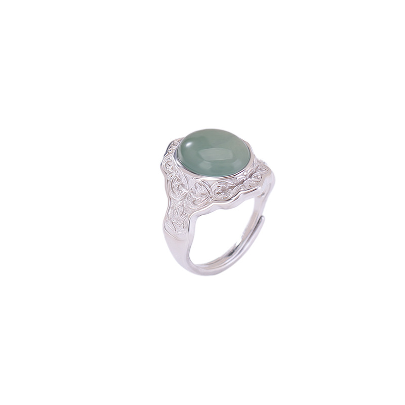 Nhẫn bạc S999 mặt trứng khắc hoa sen phong cách cổ điển — Một chiếc