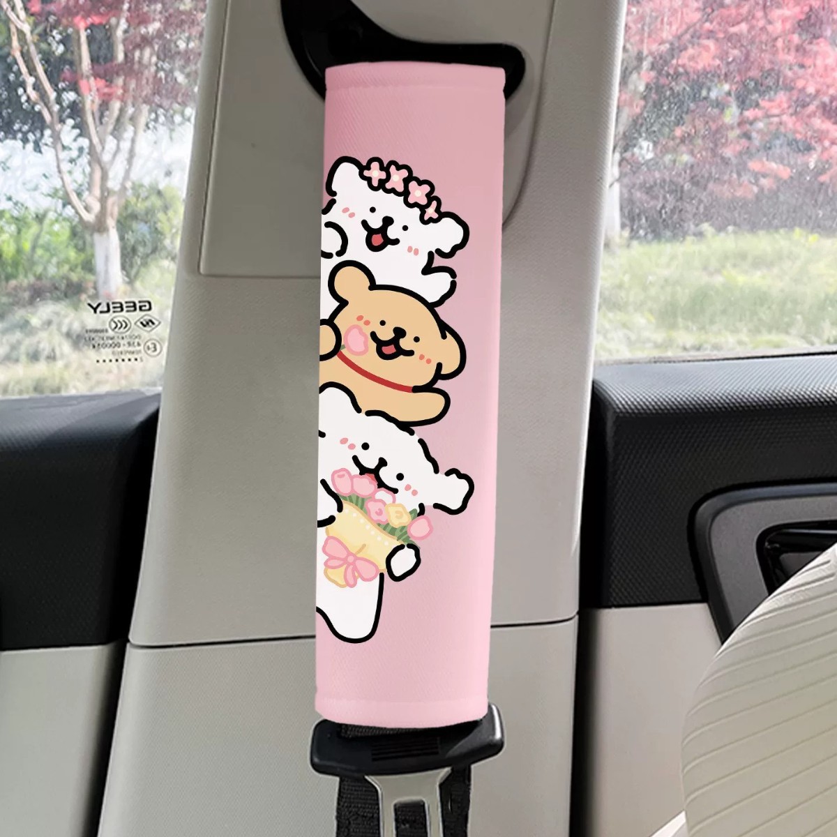 Cute Cartoon Car Seatbelt Shoulder Pads with a High-End Feel, Decorative and Adorable for Girls' Car Interiors