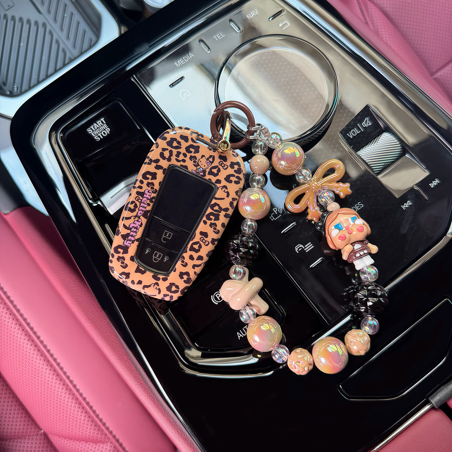 Suitable for Toyota car key fob covers: Highlander, cute KT cat design, leopard print, Camry, and Sienna key fob covers