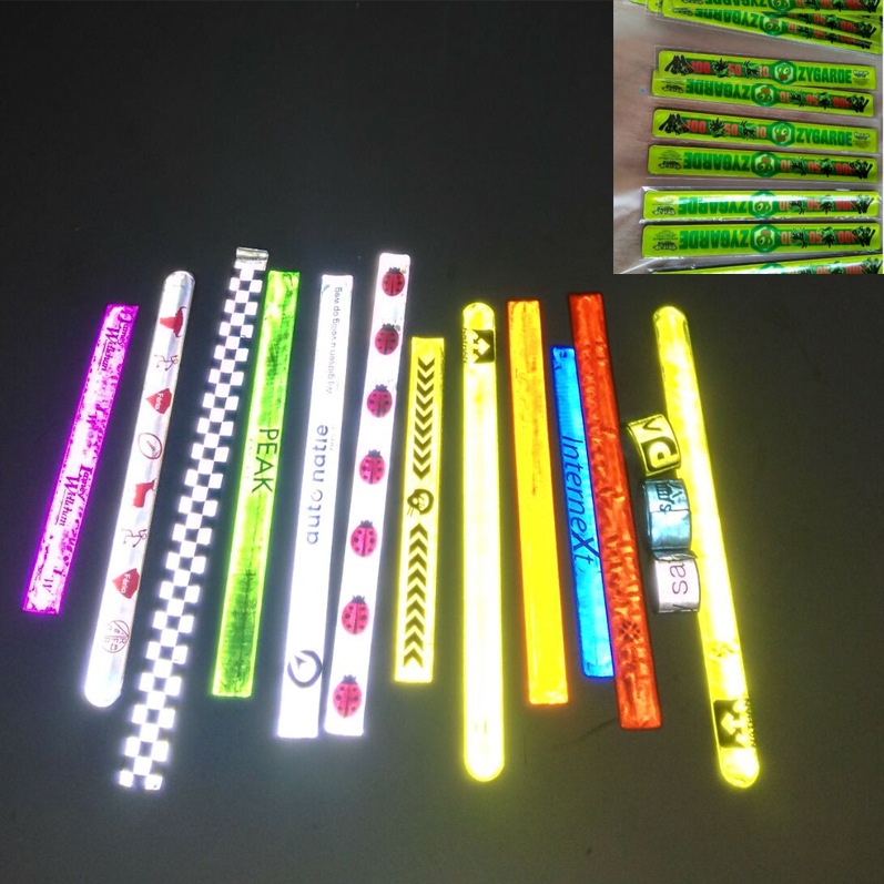 厂家热销欧美促销品反光手腕带pvc手臂带 可印图案啪啪圈反光手环