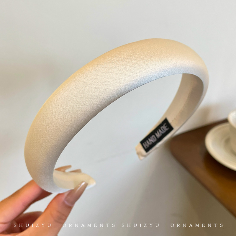 Primavera pequeña diadema fresca para mujer 2025 celebridad de Internet nuevo estilo salvaje fuera de estilo coreano horquilla de cabello prensado diadema accesorios para la cabeza