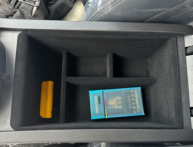 Suitable for 25 Chery Tiggo 5X Central Control Armrest Box Storage Box Storage Box Storage Box Car Interior Supplies