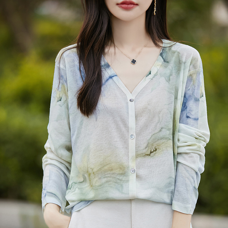 Early Spring 2025 New V-neck Long Sleeve Knitted Cardigan Women's Thin All-match Fashionable Elegant Top Outer Jacket