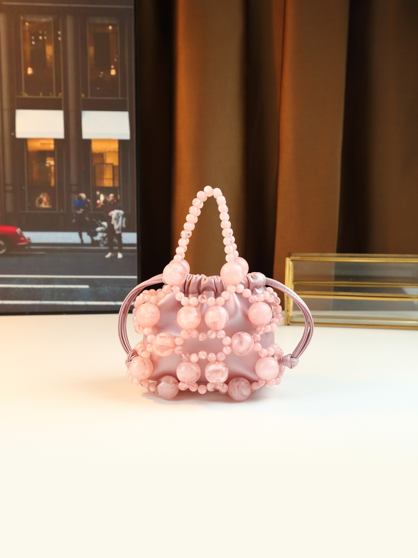 Borsa a secchiello donna con perle in metallo per sera_voghion.com