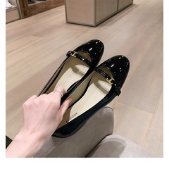 现货版~25葡萄妈同款鞋气质小圆头一字扣带漆皮平底通勤单鞋女春