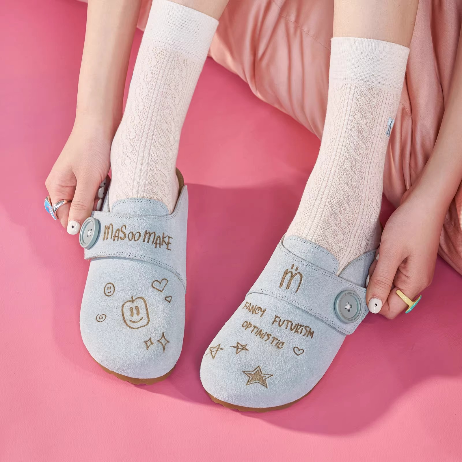 Marsuism 2025 verano nuevas zapatillas perezosas de fondo plano zapatos Birkenjen casuales de todo fósforo ropa exterior Baotou medio remolque