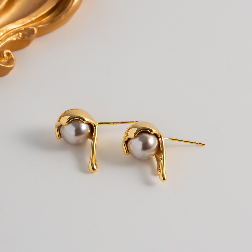 Fashion Irregular Copper Inlay Pearl Ear Studs 1 Pair