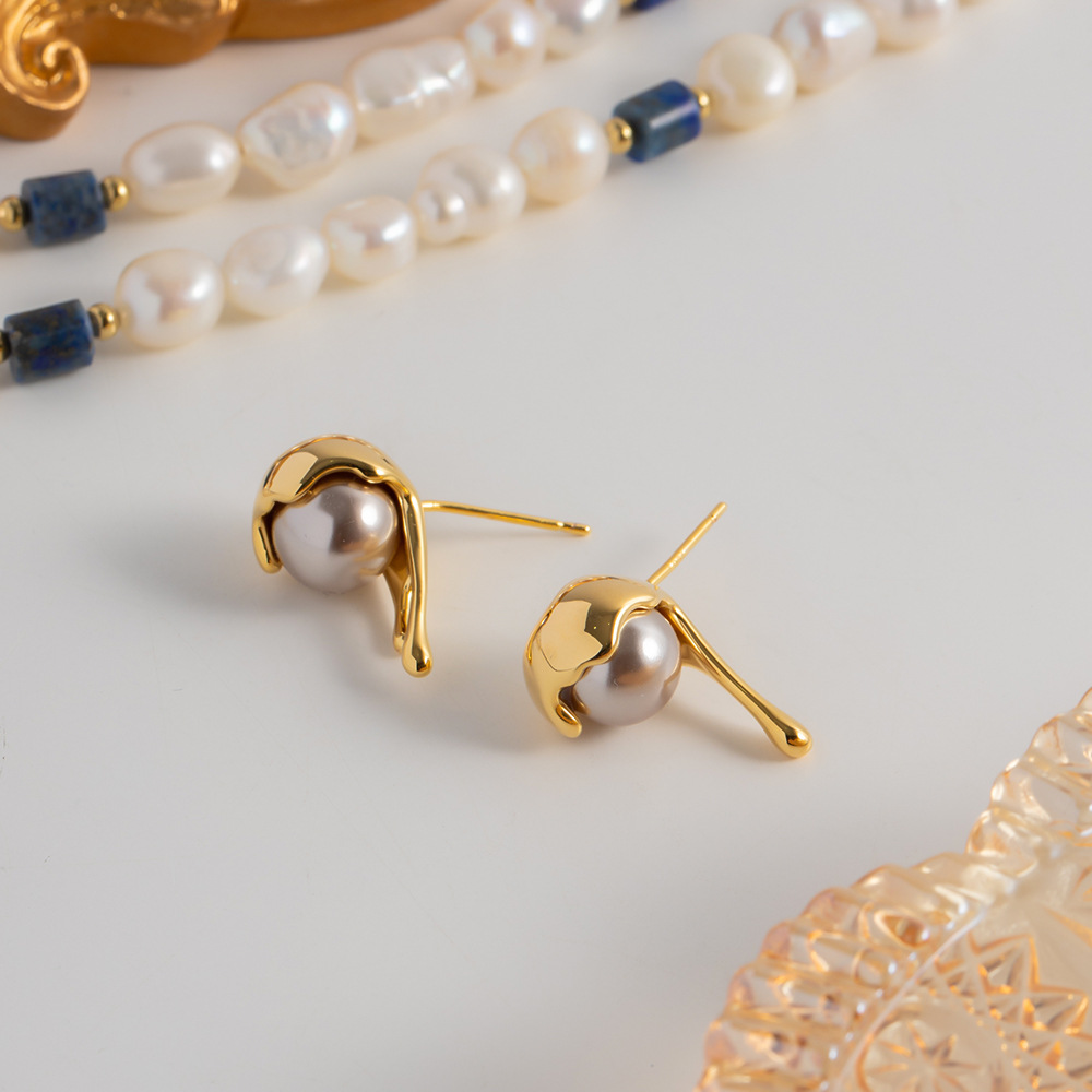 Fashion Irregular Copper Inlay Pearl Ear Studs 1 Pair