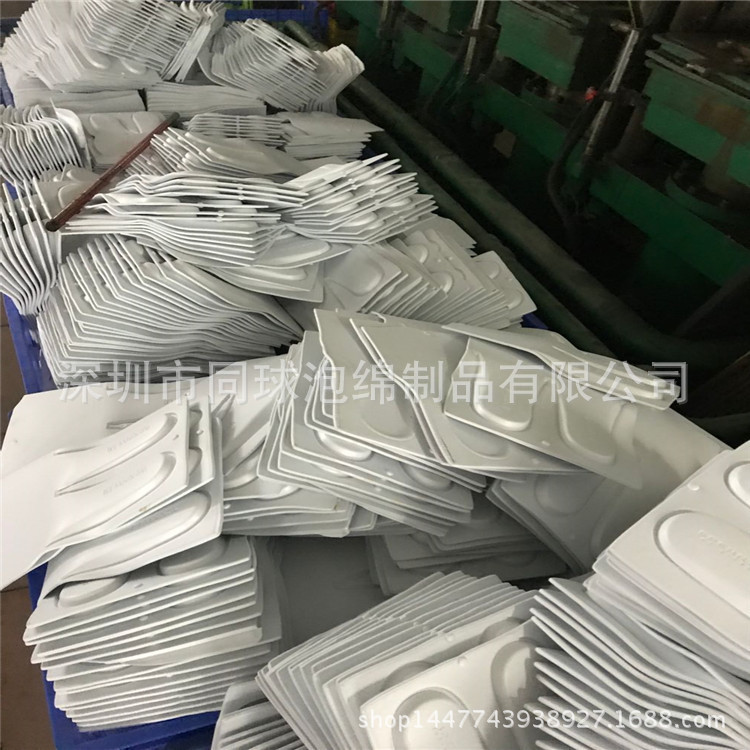 工厂热压VR海绵眼罩 针织布贴合eva海绵成型 3D眼镜防护罩同球无