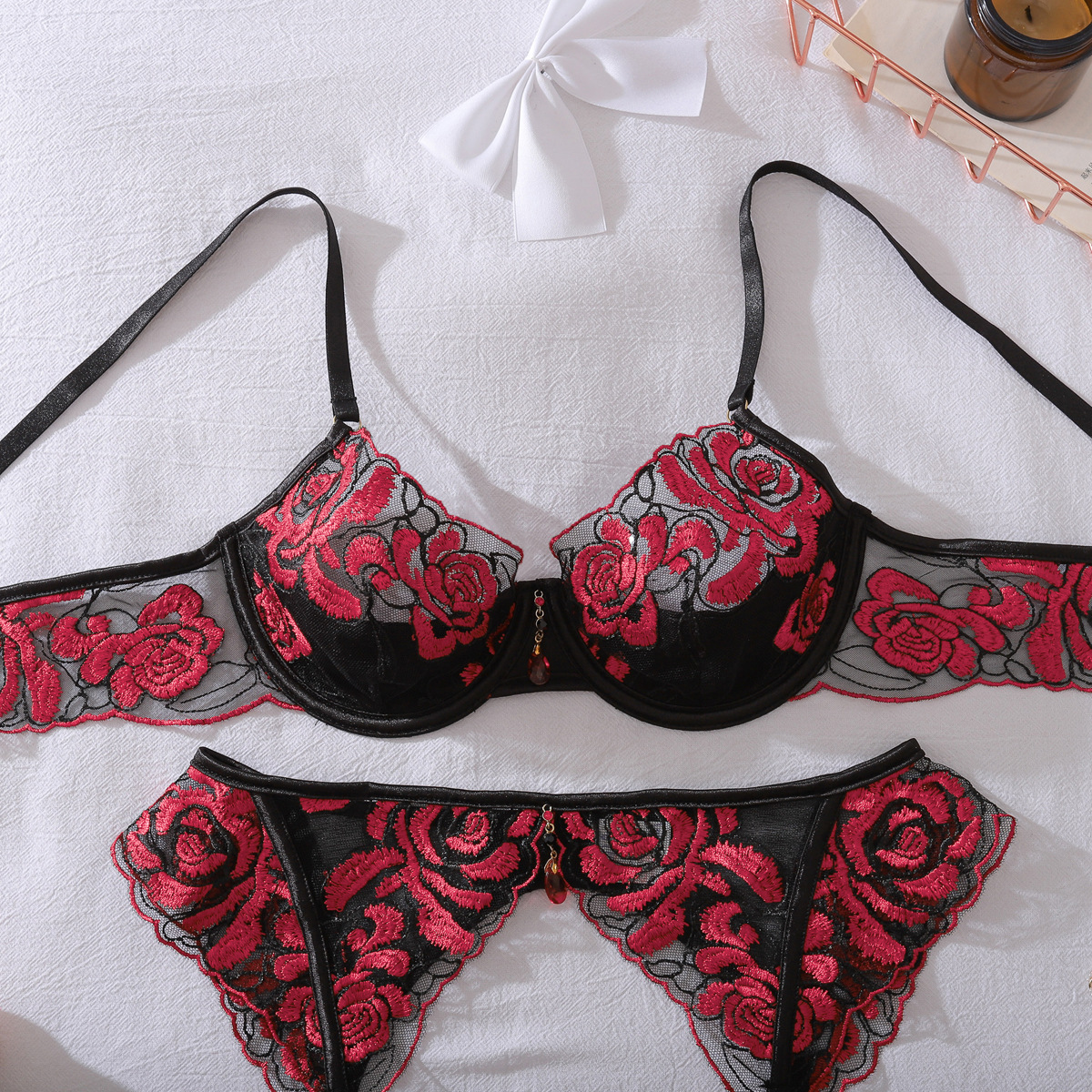 XZ4672A Black Red (2).jpg
