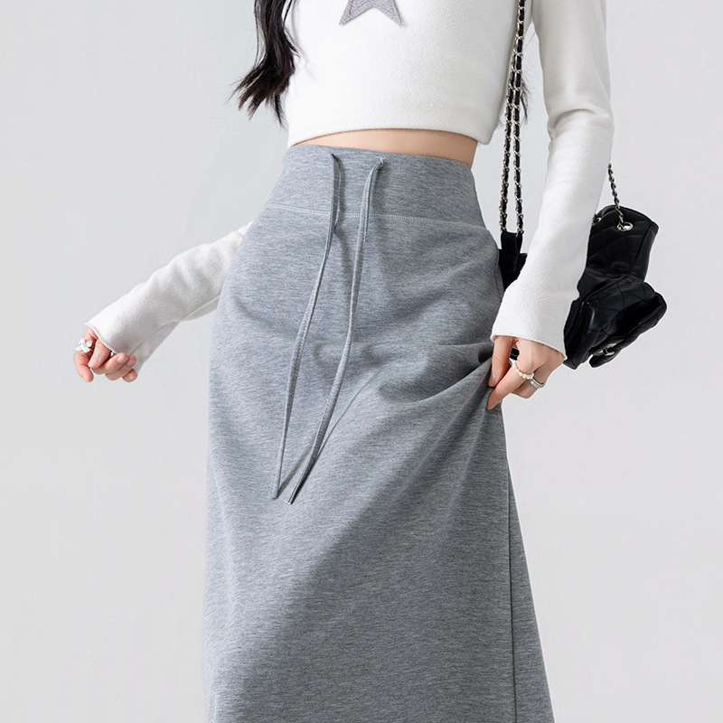 Gray Sports Skirt for Women Autum 2025 New Style Small Back Slit Skirt Casual One-Step Skirt Hip-Covering Skirt